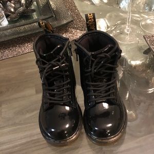 TODDLER BLACK DR MARTENS SIZE 9